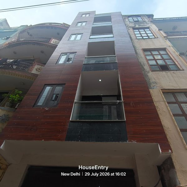 45 Gaj, Building on Dal Mill Road